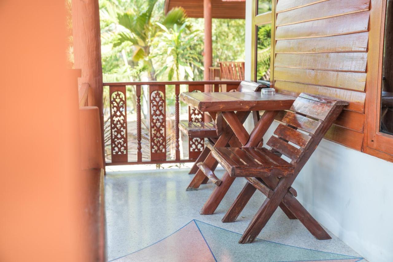 Phangan Lodge Bantaj Kültér fotó