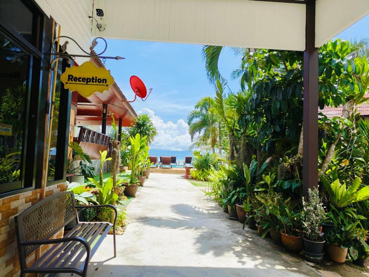 Phangan Lodge Bantaj Kültér fotó